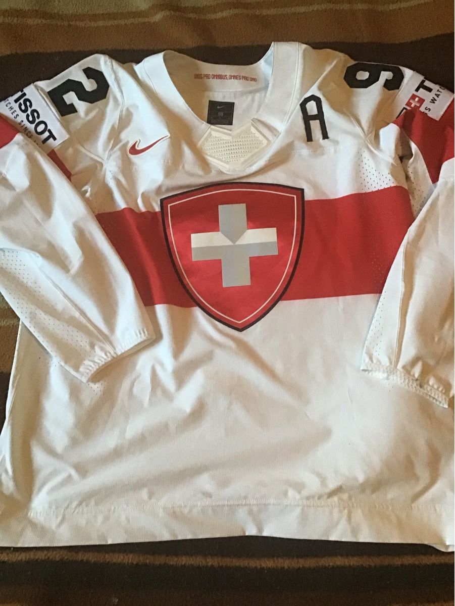 Gameworn Canottiere & Pantaloni: riga WM game worn – Usato da La Chaux-de-Fonds venduto da chri66 1