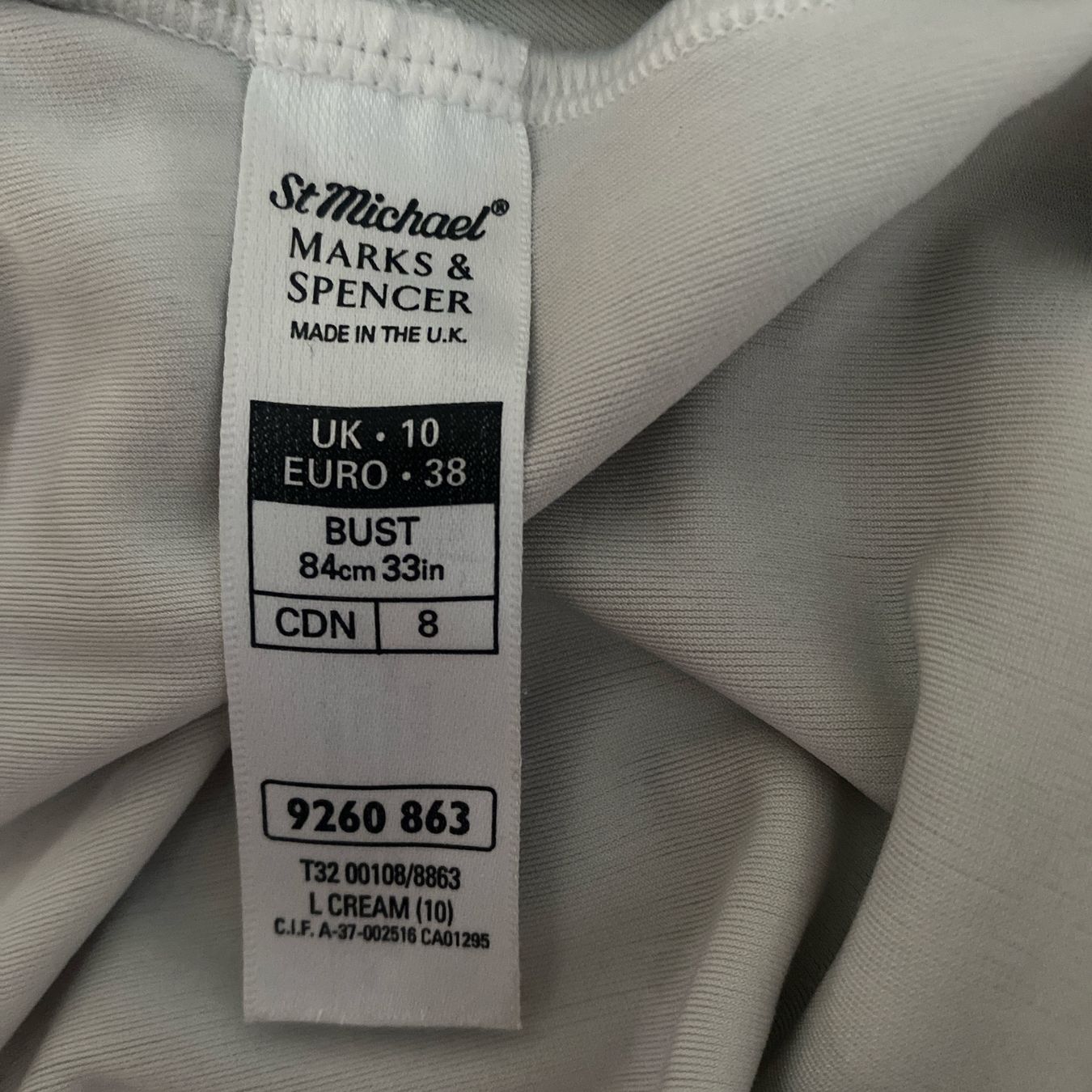 Tops: Samt Top, Marks & Spencer – D'occasion à Zürich par mar_6xcq 1