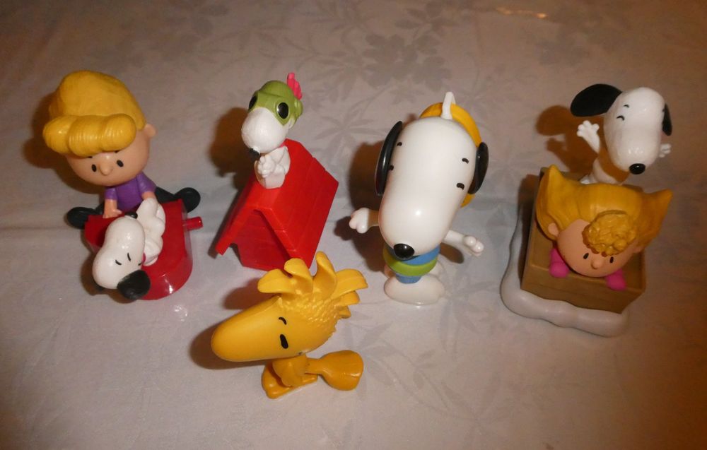 Lot De 5 Figurines Snoopy Vintage 1958 – United Feature, PVC, Bon état Avec 1 Double