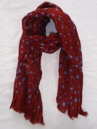 Foulard & Sciarpe: SCHAL BORDEAUX ROT MIT PÜNKTLI – Nuovo e nell'imballaggio originale da Honau venduto da sainj 1