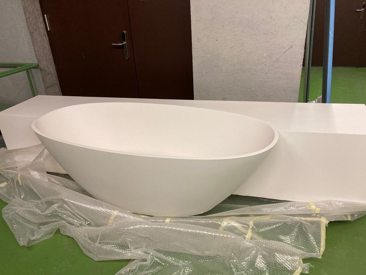Vasche da bagno: Corian Badewanne – Nuovo (secondo la descrizione) da Chur venduto da Mbadimeischter 2