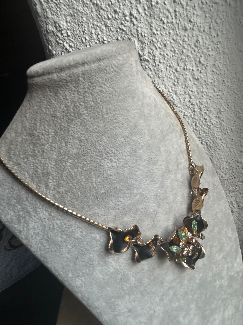 Catenine: Halskette "Black Orchids" Modeschmuck (33-40cm) – Usato da Dittingen venduto da Bellevista 2