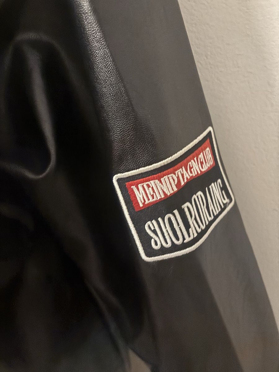 Giacche: schwarz Kunstleder-Jacke mit Details – Nuovo (secondo la descrizione) da Zürich venduto da sop_tq8x 2