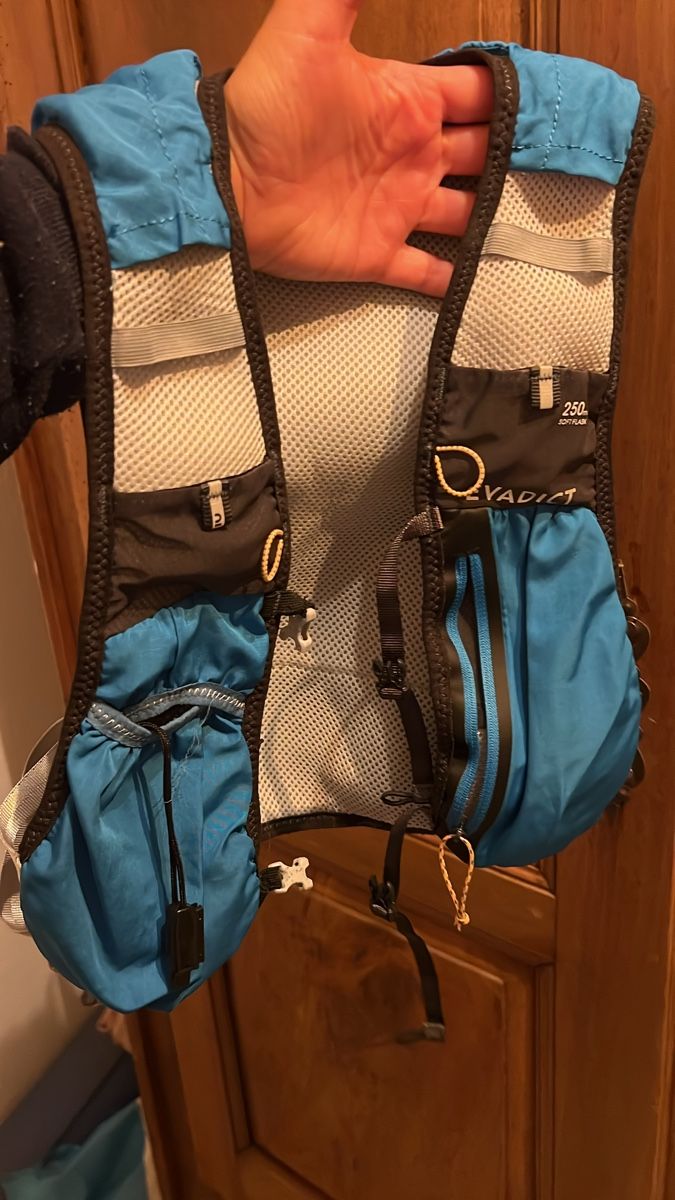 Decathlon Rucksäcke: Sac de trail EVADICT bleu et noir – Gebraucht aus Bassecourt von ann_952t 1