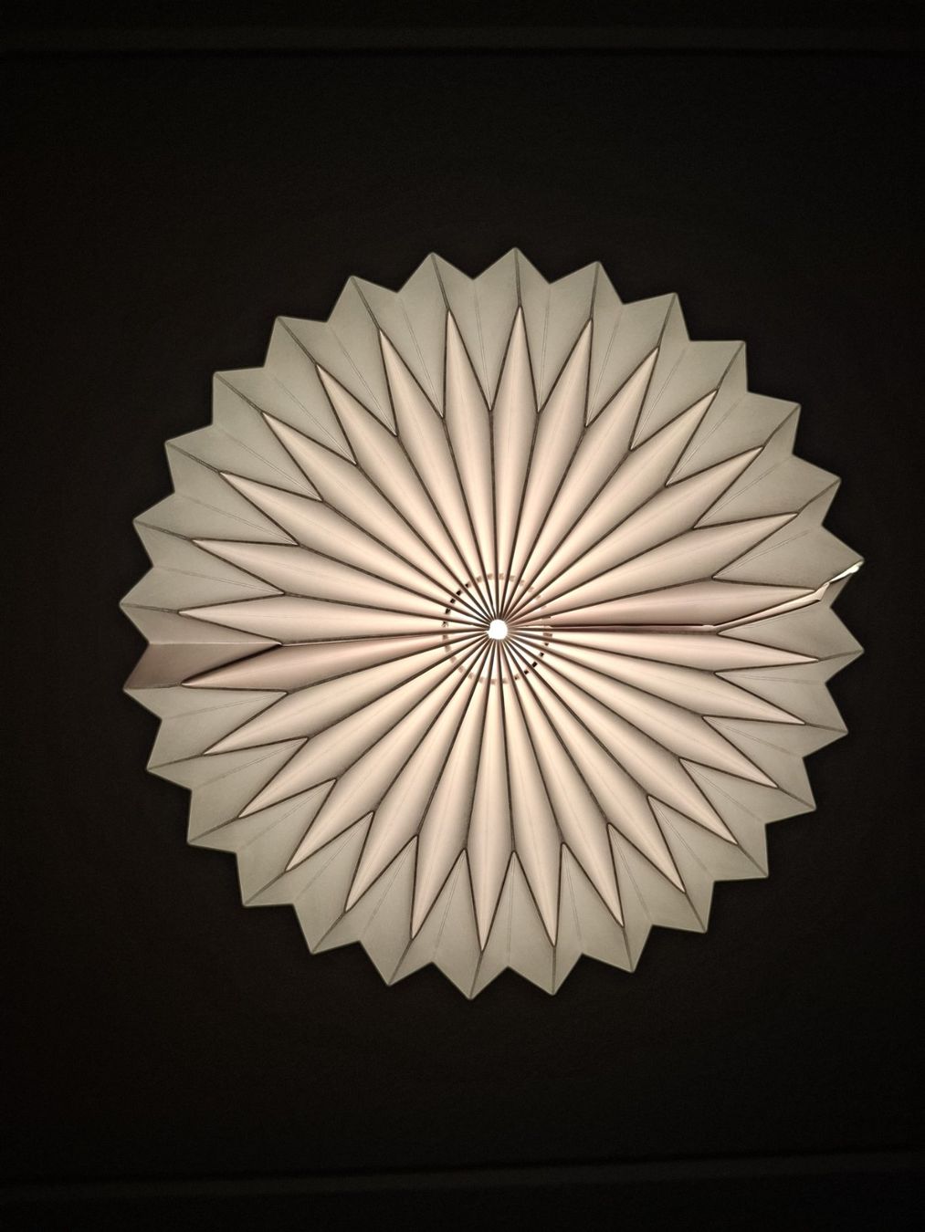 Lampadari & plafoniere: Hängeleuchte im Skandi-Stil – Nuovo e nell'imballaggio originale da Luzern venduto da haa_slb9