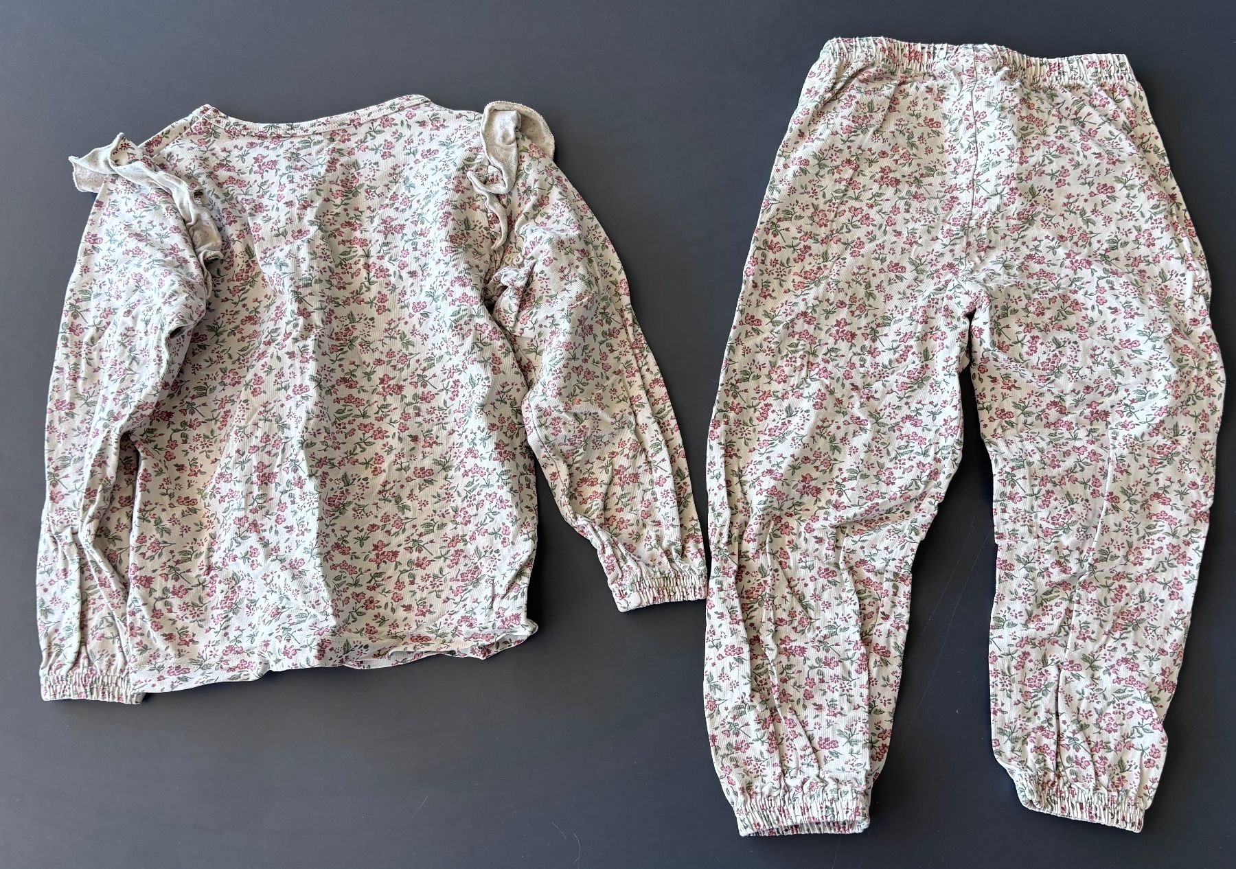 Pyjamas & Ähnliches: Minymo bio Baumwolle Pyjamas , Grösse 98 – Gebraucht aus Brugg AG von tsannen 5