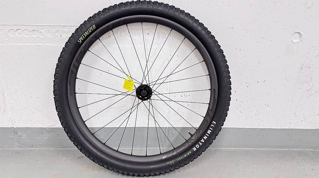 Specialized Pezzi di ricambio: Specialized Hinterrad Roval Traverse 27.5 Carbon – Nuovo (secondo la descrizione) da Wiesendangen venduto da Laamu12