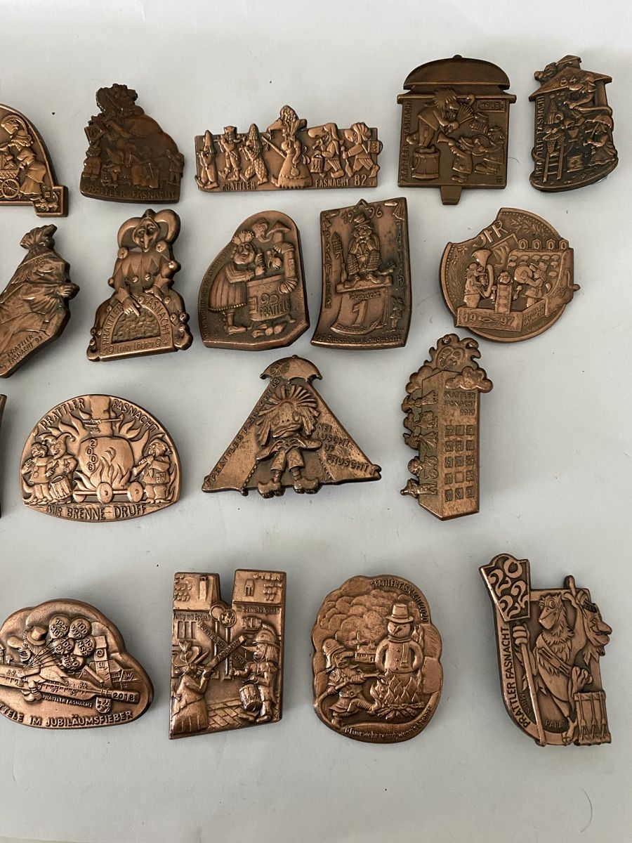 Placchette & Badge: Fasnachtsplaketten Pratteln Sammlung Kupfer – Nuovo (secondo la descrizione) da Allschwil venduto da Deal_Tiger99 3