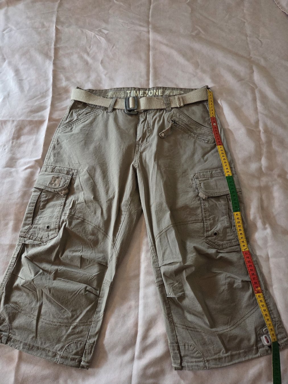 Pantaloni: Timezone Loose Miles 3/4 Shorts NEU – Nuovo (secondo la descrizione) da ZERNEZ venduto da joaofonseca 3