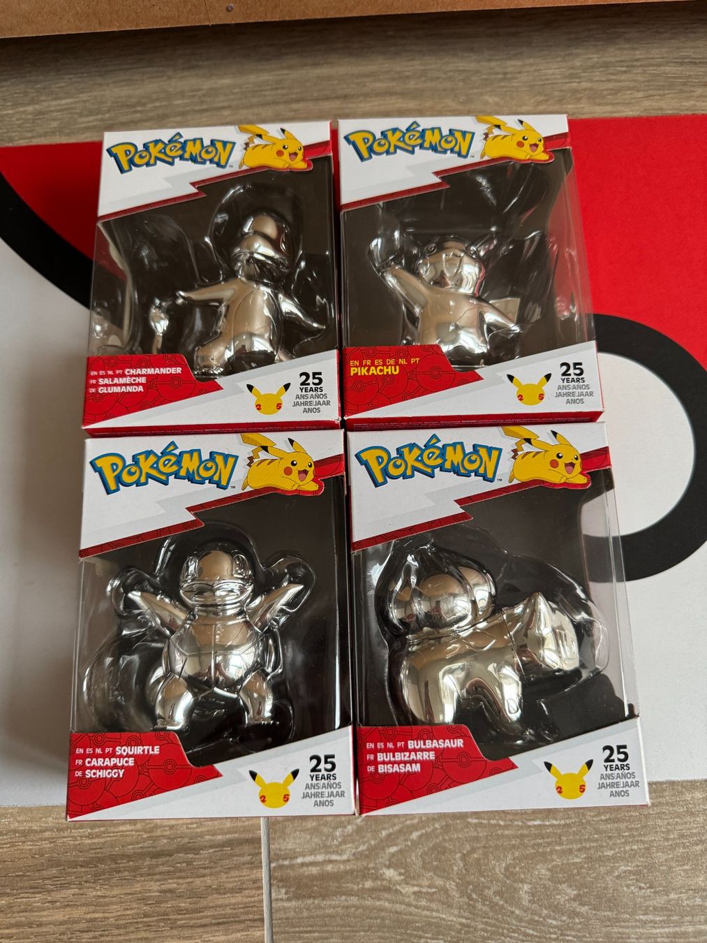 Pokémon Carte collezionabili: Pokémon 25th Anniversary Figuren + Ash OVP – Nuovo e nell'imballaggio originale da Oberwil BL venduto da Chelsea26 1