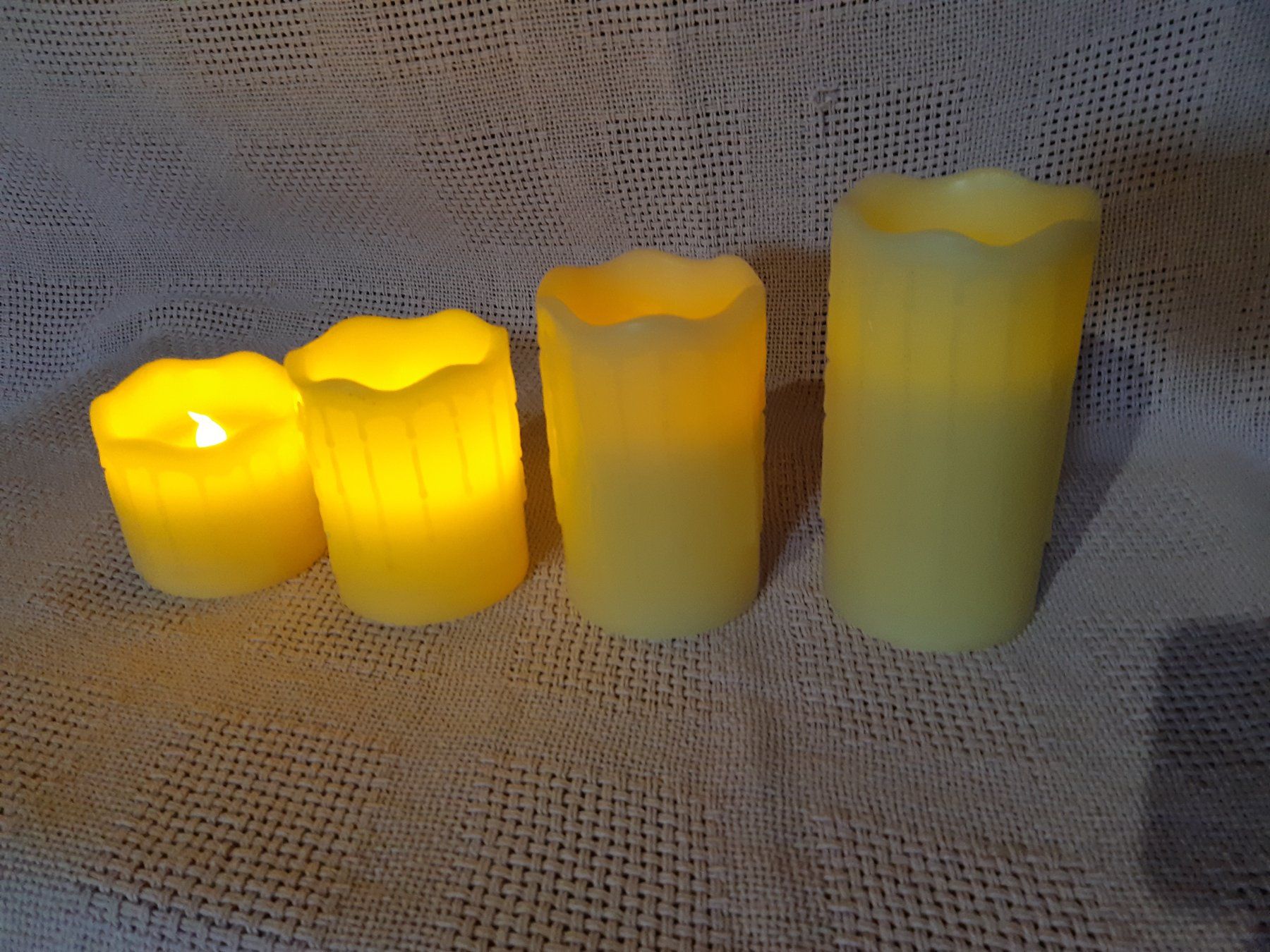 Candele: Adventskerzen LED ohne Timer – Usato da Studen SZ venduto da Kbybrig