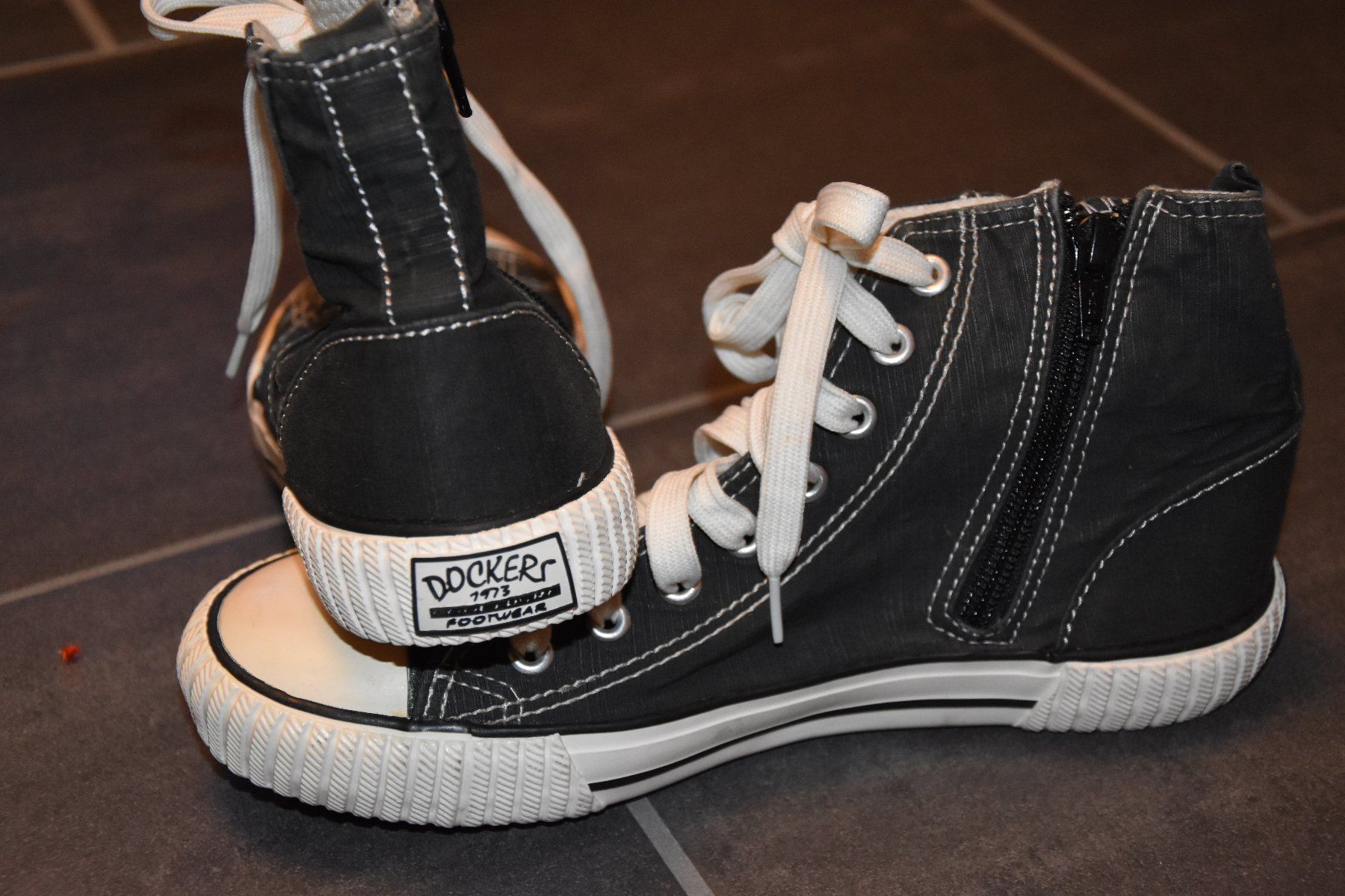 Scarpe per ragazzi: Sneaker,  Dockers, Gr. 37, Neu – Nuovo e nell'imballaggio originale da Sins venduto da dsto 1