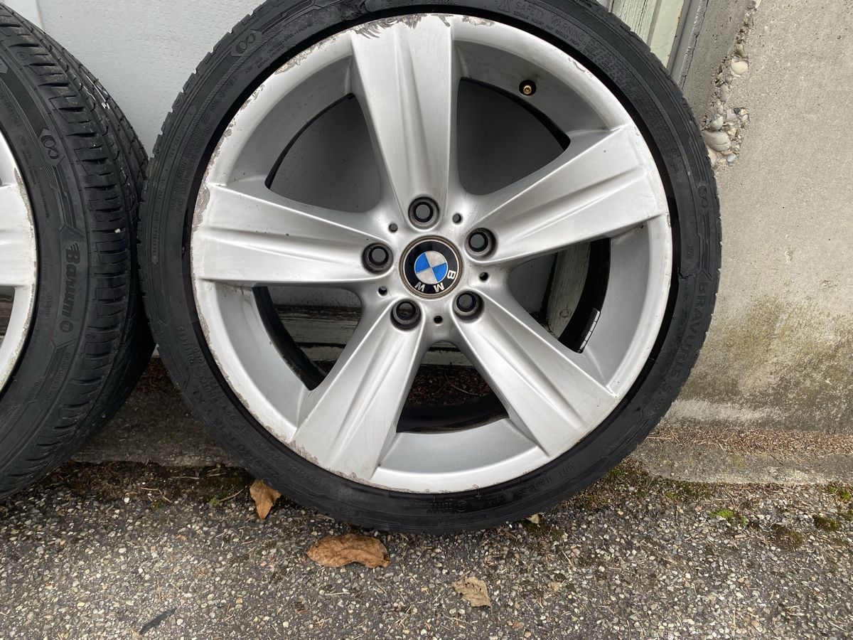 BMW Pneus & Kompletträder: BMW 18 Zoll Alu Sommerräder  – Gebraucht aus Biel/Bienne von ada54