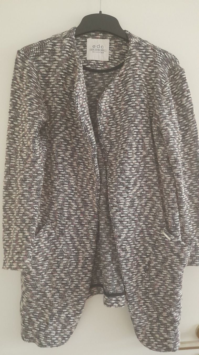 Esprit Jacken: Gemusterte Strickjacke von edc by Esprit in Größe XS – Gebraucht aus Liestal von ben_wd65