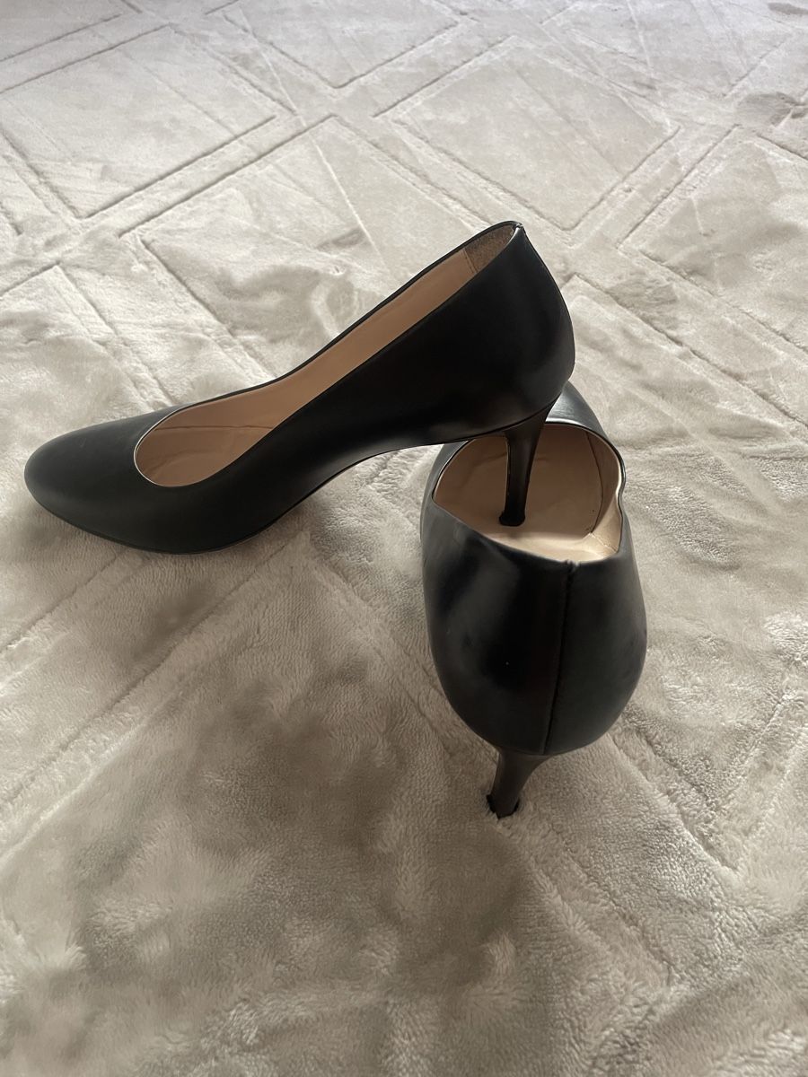 Navyboot Damenschuhe: Pumps Navyboot schwarz Leder Grosse  38 – Gebraucht aus Zürich von Maggi1980