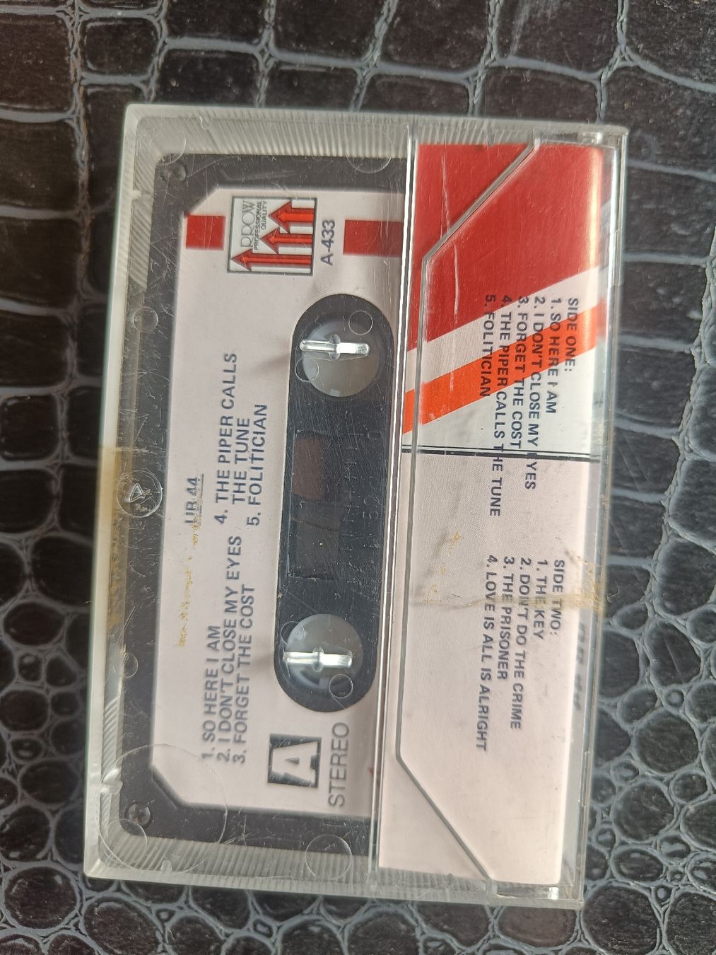 Cassettes audio: Cassette UB 44  – D'occasion à Herdern par lau_kx2b 1