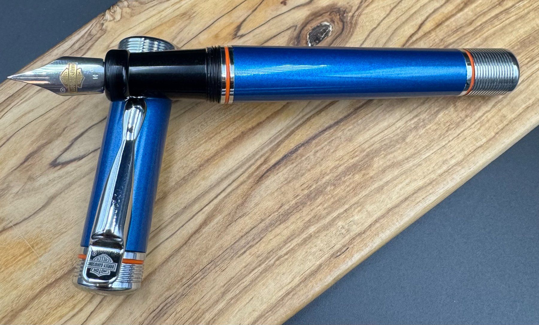 Harley-Davidson Stylos & Marker: Harley-Davidson Füllfederhalter – D'occasion à Beringen par Luxinu 4