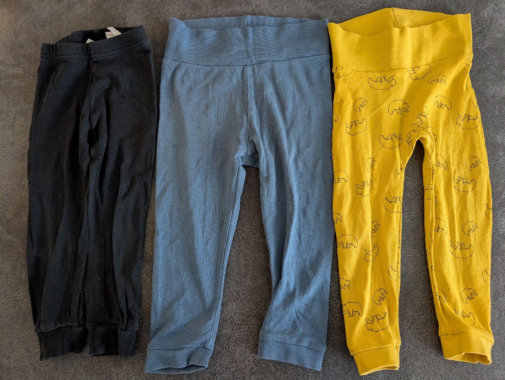 Kleiderpakete & -sets: Kleiderpaket Grösse 80/86 Pullover Hosen  – Gebraucht aus Basel von an_v7yj 6
