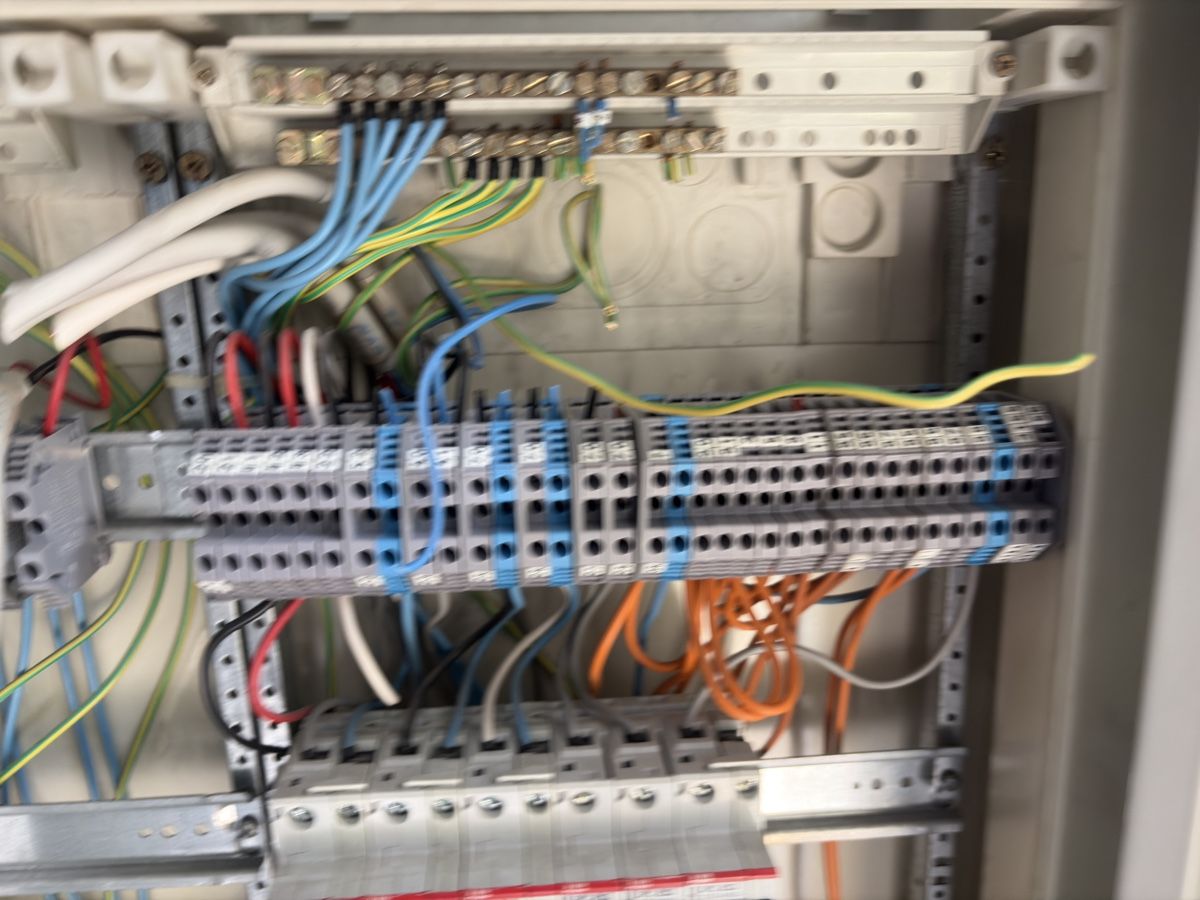 Hager Elektronikbauteile: Schalttafel – Gebraucht aus Bürglen UR von Cardosoluis 4