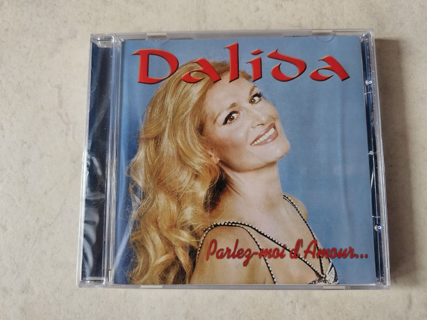 CD: Dalida - Parlez-moi d'Amour  /  Fabrikneu – Nuovo e nell'imballaggio originale da Schneisingen venduto da backstore24