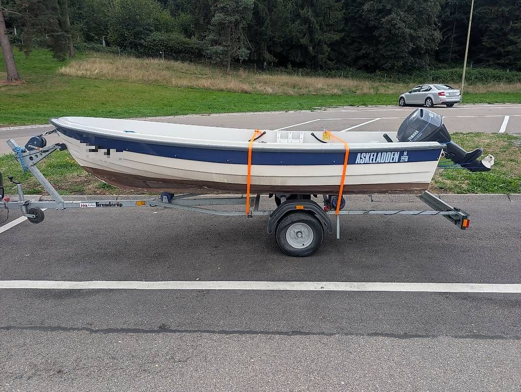 Askeladden Boote: Motorboot mit 8ps Aussenborder und Trailer – Gebraucht aus Kloten von paddyz