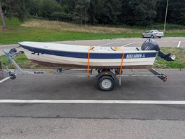 Motorboot mit 8ps Aussenborder und Trailer
