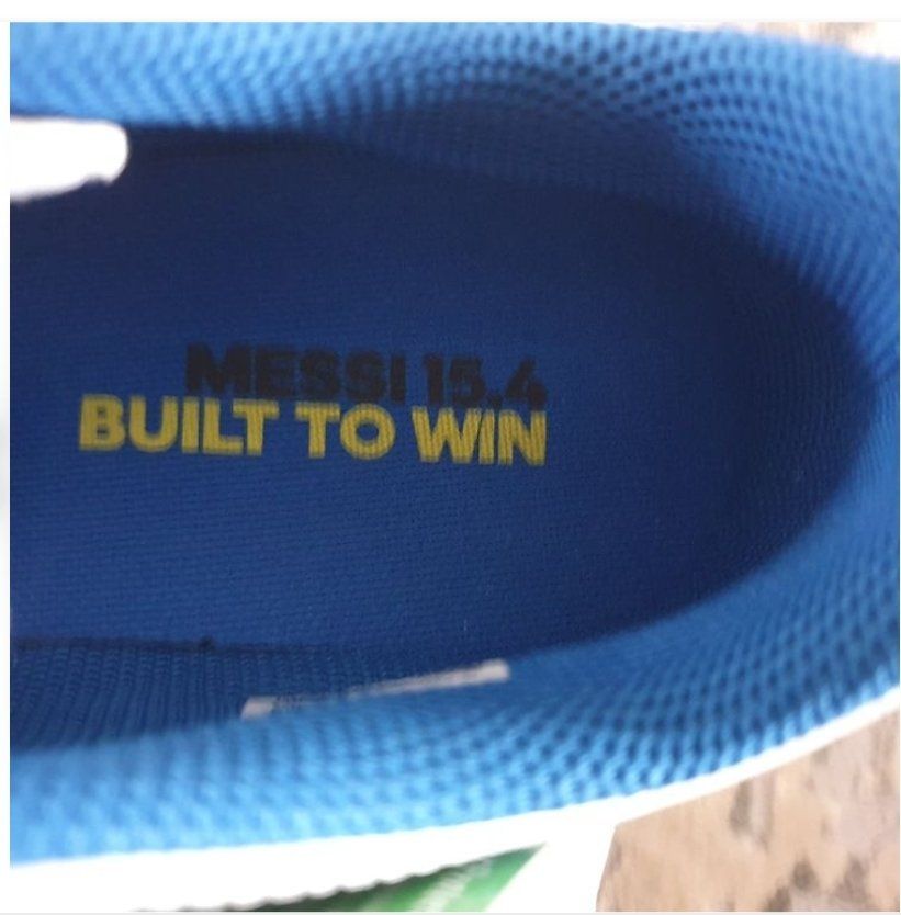 Adidas Schuhe für Jungen: Fussballschuh – Neu und originalverpackt aus Winterthur von ano_7bb2 6