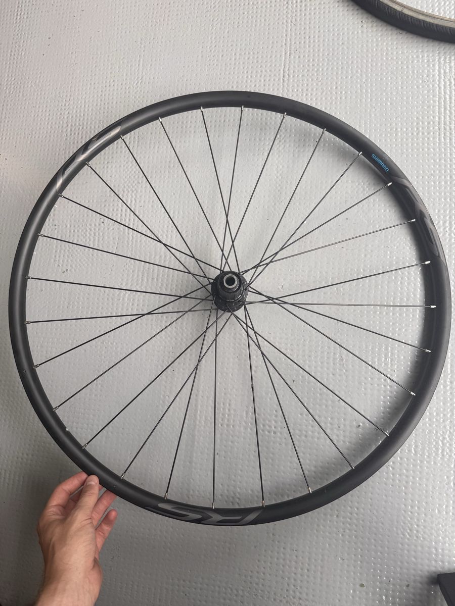 Pneus & Kompletträder: Shimano WH-RS171 und WH-RS370 – Defekt aus Basel von kon_2l5h 4