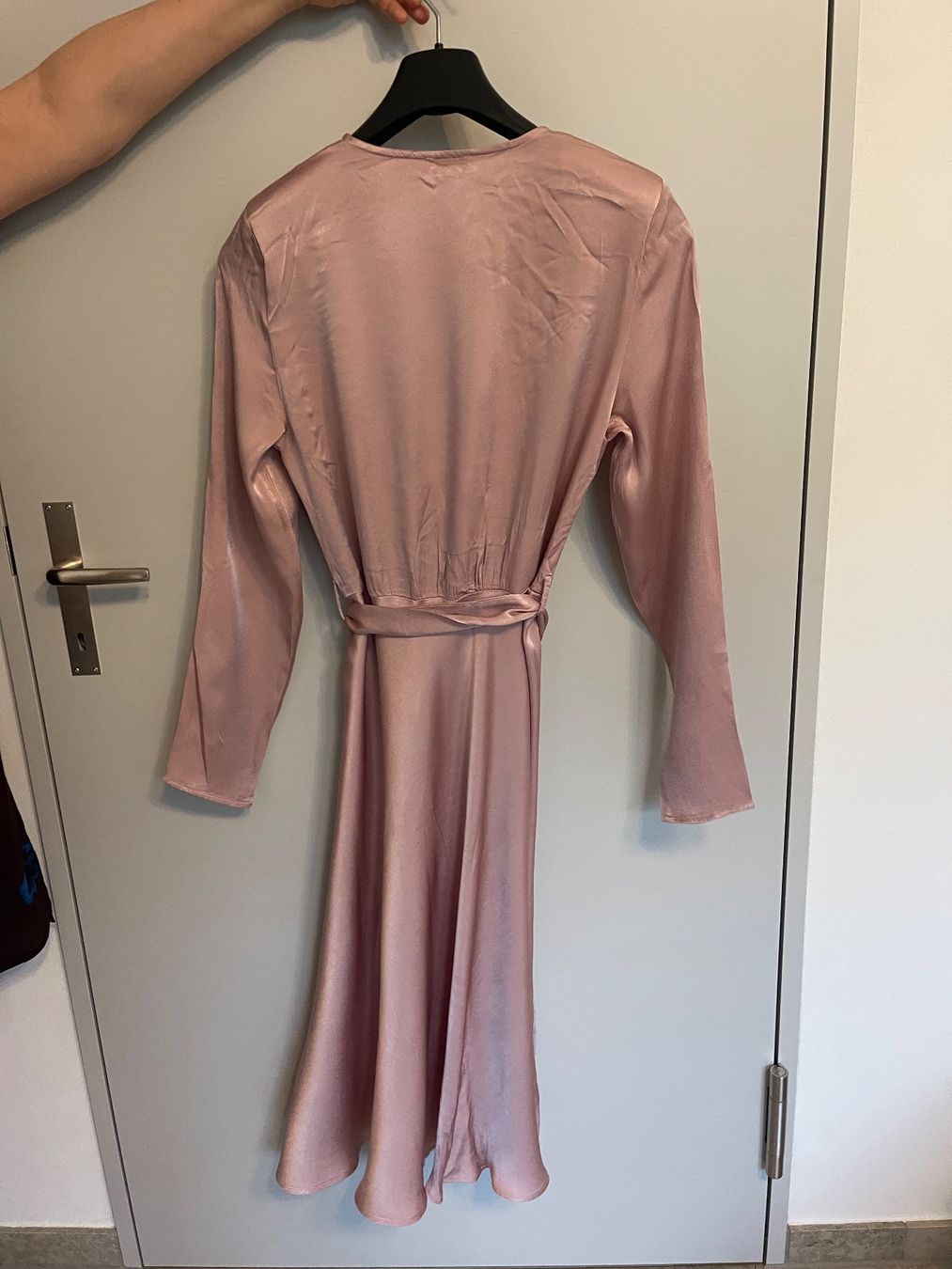 Ghost Vestiti: Kleid in Seideoptik von Ghost London – Usato da Zürich venduto da lms_kt79 1