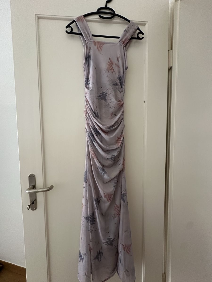 Shein Kleider: Kleid lila Muster Grösse S neuwertig – Neu und originalverpackt aus Zürich von zah_8p5x