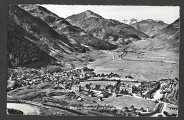 Andermatt Blick auf Hospental und Furkastrasse