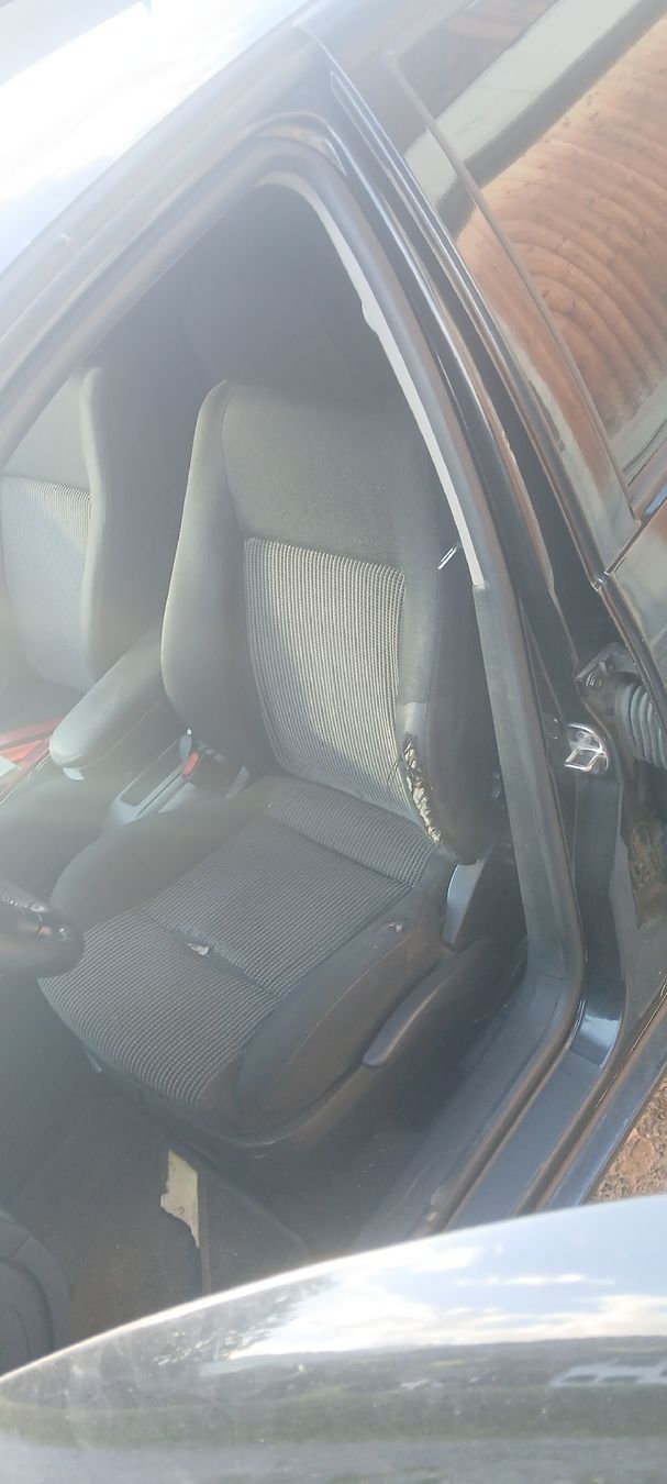 VW Autos: vw golf 4, 4 motion – Défectueux à Sevgein par rol_7j2c 5