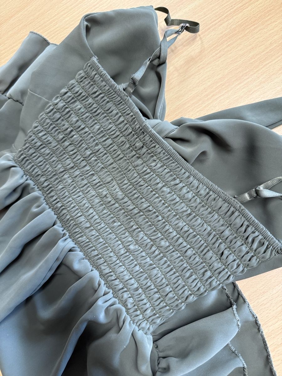 Kleider: Kleid – Gebraucht aus visp von Kmemo1 1