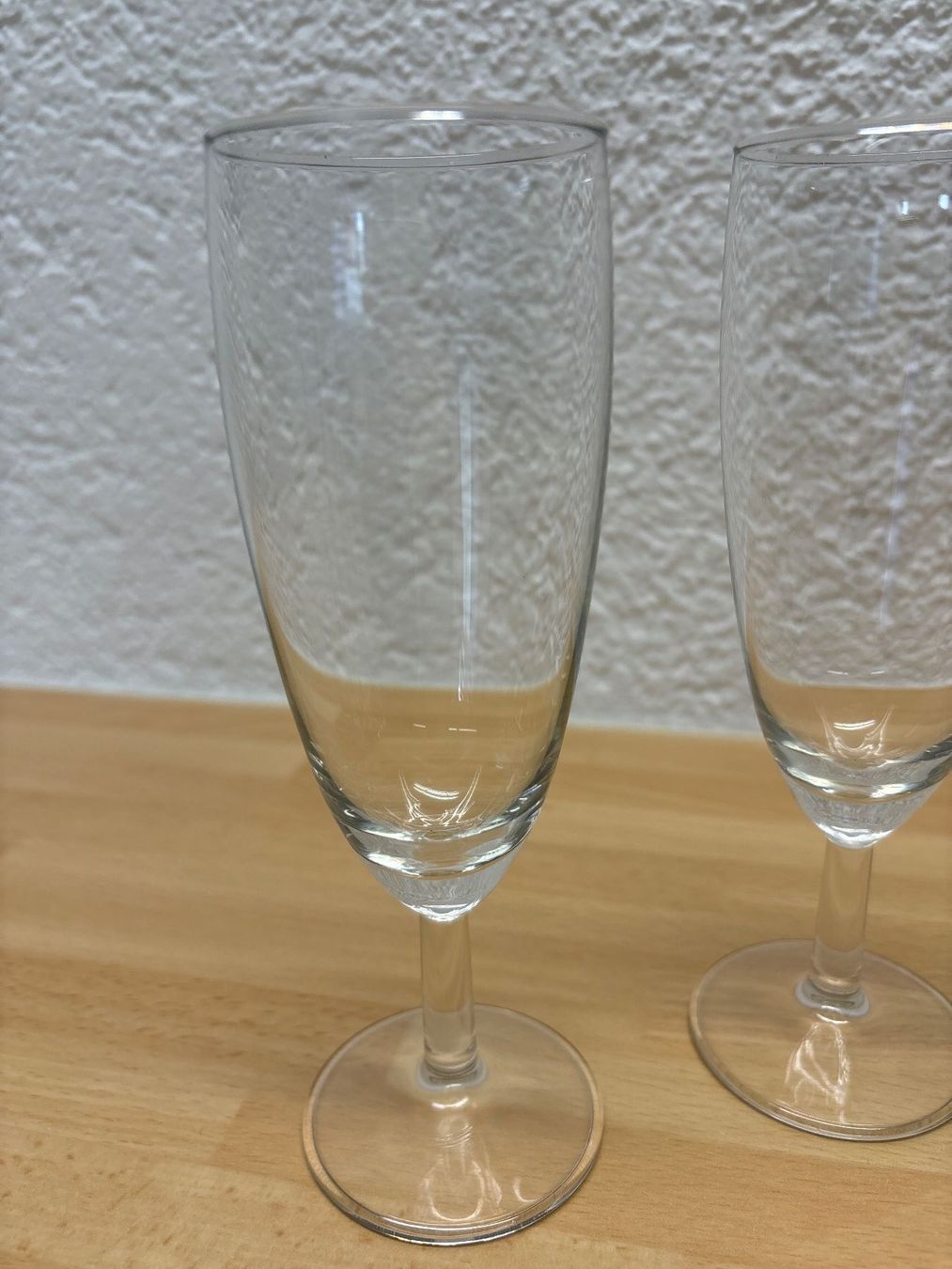 Gläser: Sektgläser, 3 Stück, Höhe 16 cm – Gebraucht aus Wetzikon ZH von CZ. 1
