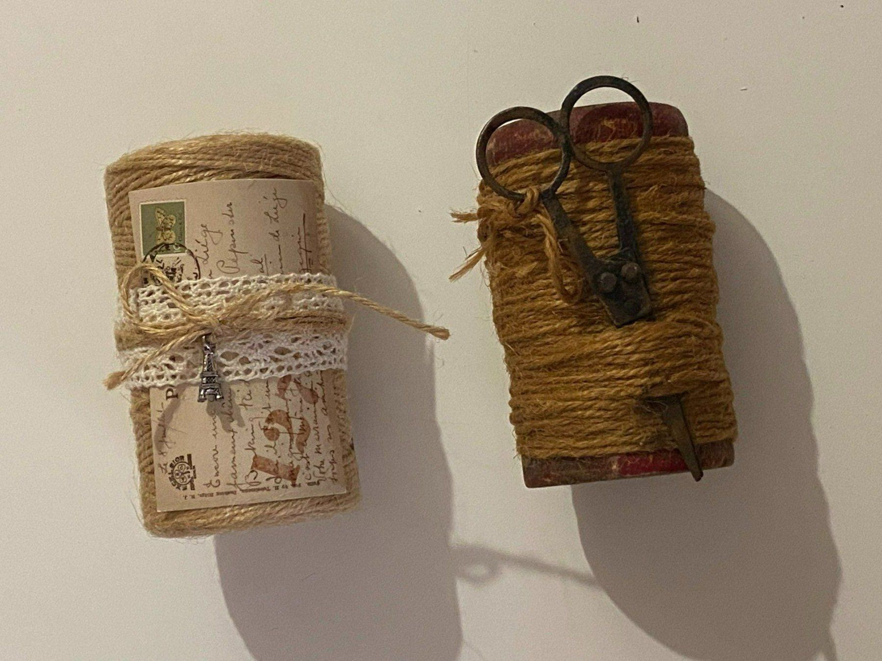 Tutte le decorazioni: SHABBY CHIC DEKO ROLLEN – Usato da Meienried venduto da ManuelaBoutique 1