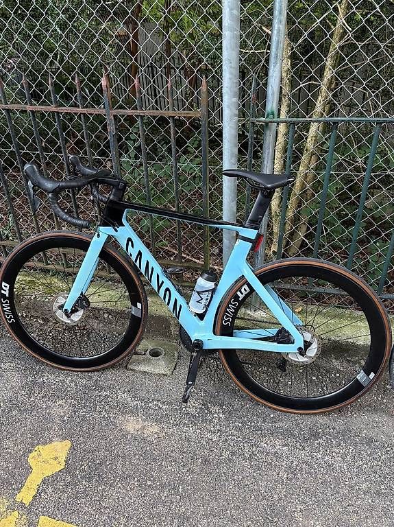 Velos: Canyon Aeroad CF SL 8 Disc 2022 – Gebraucht aus Genève von DanielBF 2