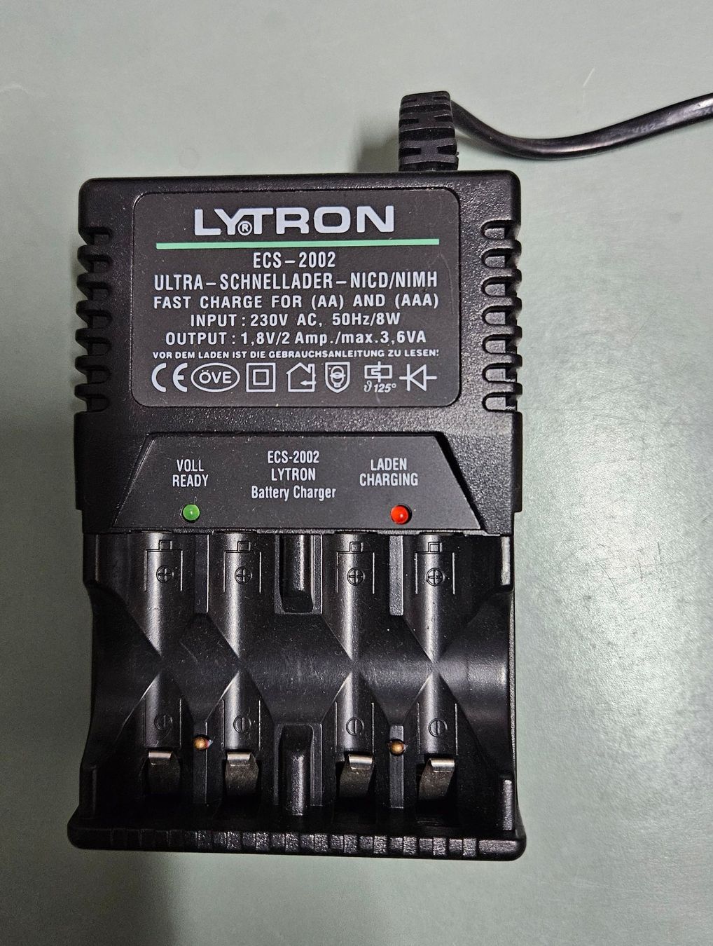 Akkus & Batterien: Lytron ECS-2002 Schnelllader – Gebraucht aus Mastrils von Alruma