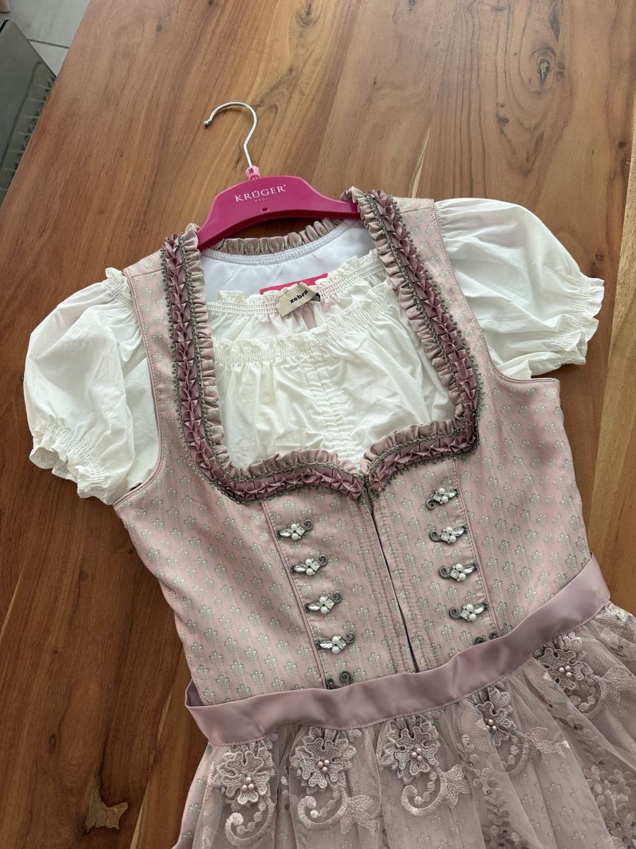 Vestiti: Krüger Dirndl mit Spitze und Bluse – Usato da Oberbipp venduto da WyssShania 1