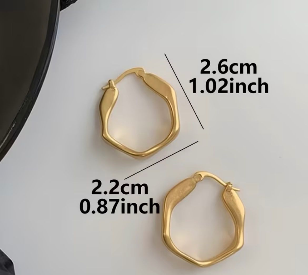Ohrringe & -stecker: Neu Ohrringe gold Creolen – Neu und originalverpackt aus Kriessern von loolah 2