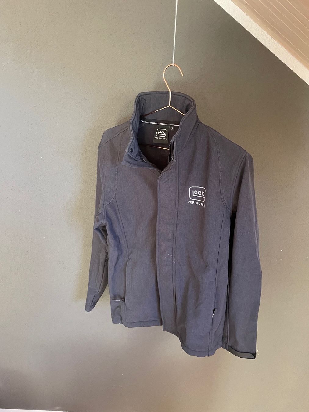 Jacken: GLOCK Softshelljacke Gr. S – Gebraucht aus Zürich von sarah_a6 1