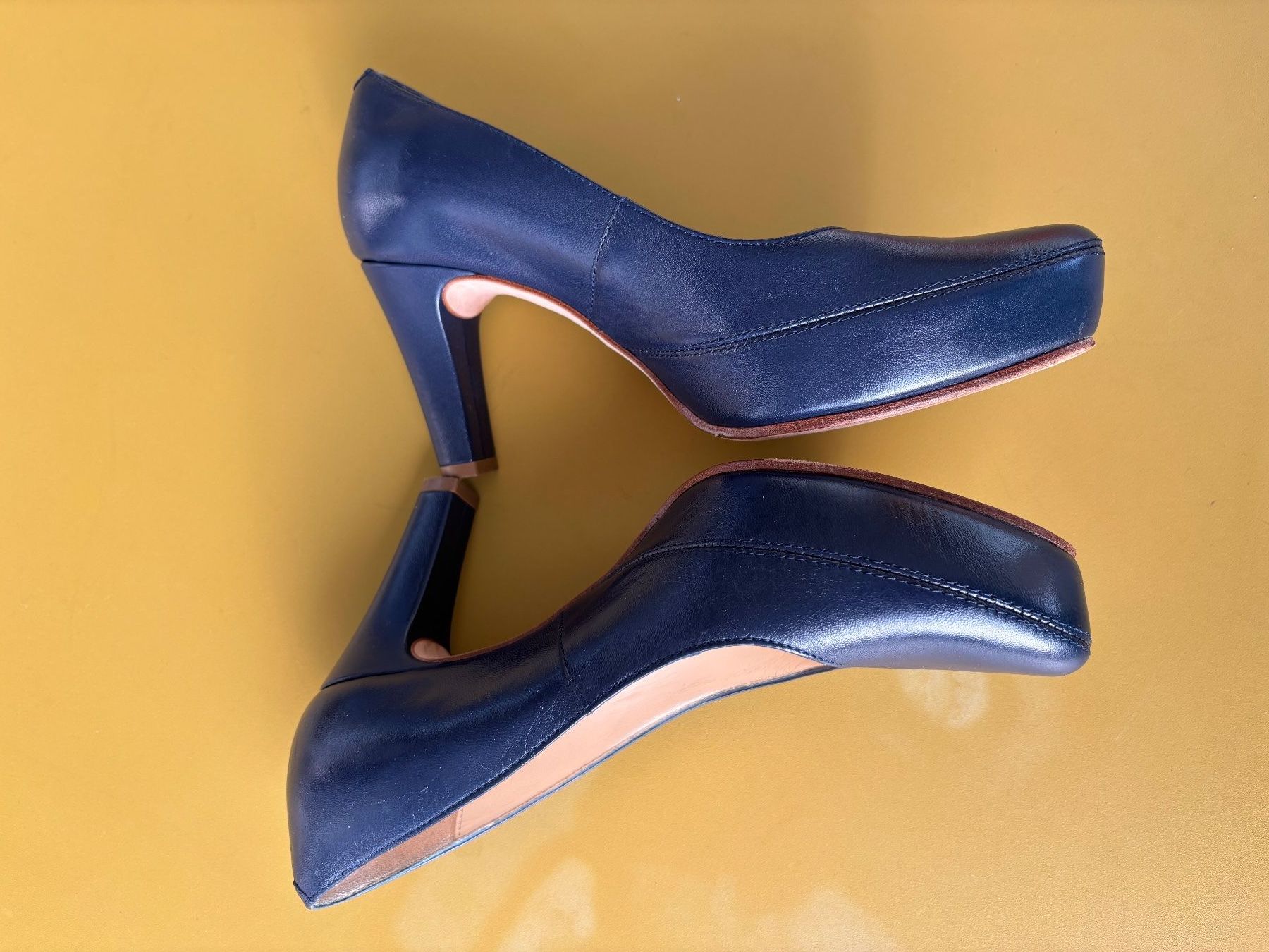 Unisa Scarpe da donna: UNISA dunkelblaue Pumps Gr. 36 – Usato da Zürich venduto da missmodernage 4