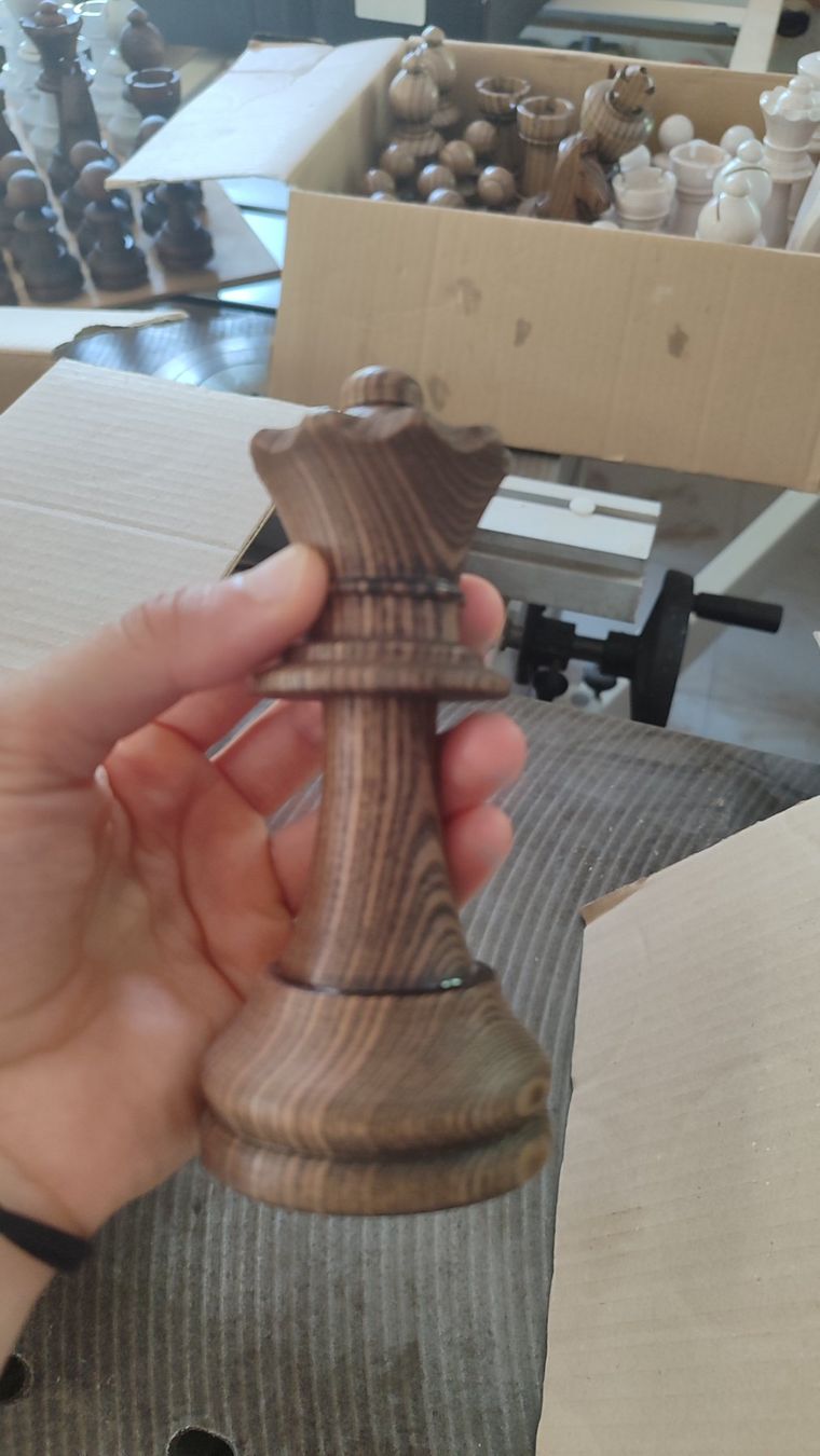 Jeux: Schachfiguren Holz Handmade NEU – Neuf avec emballage d'origine à Brüttisellen par nic_xm7s 2