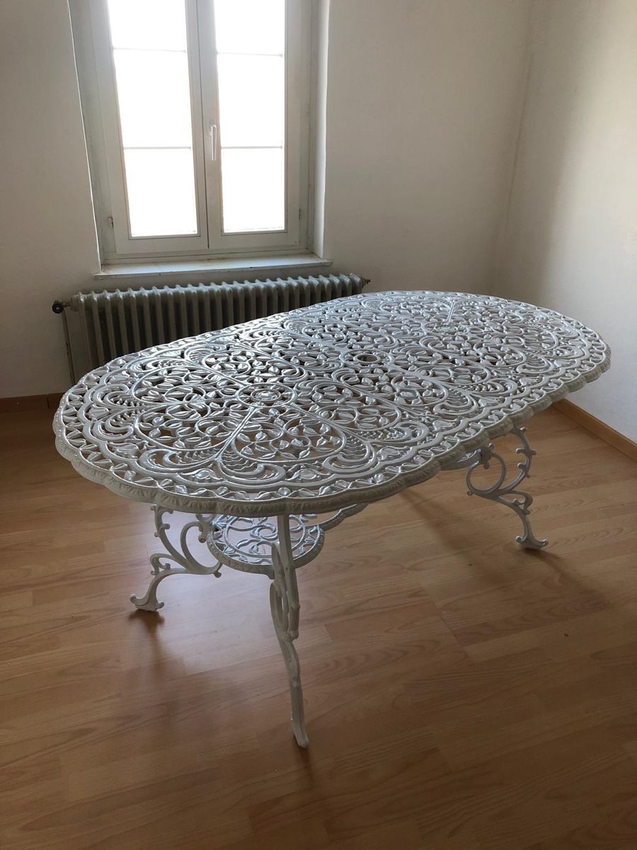 Tische: Gartentisch NOVA Oval weiss super Zustand – Gebraucht aus Zürich von aussortiert 3