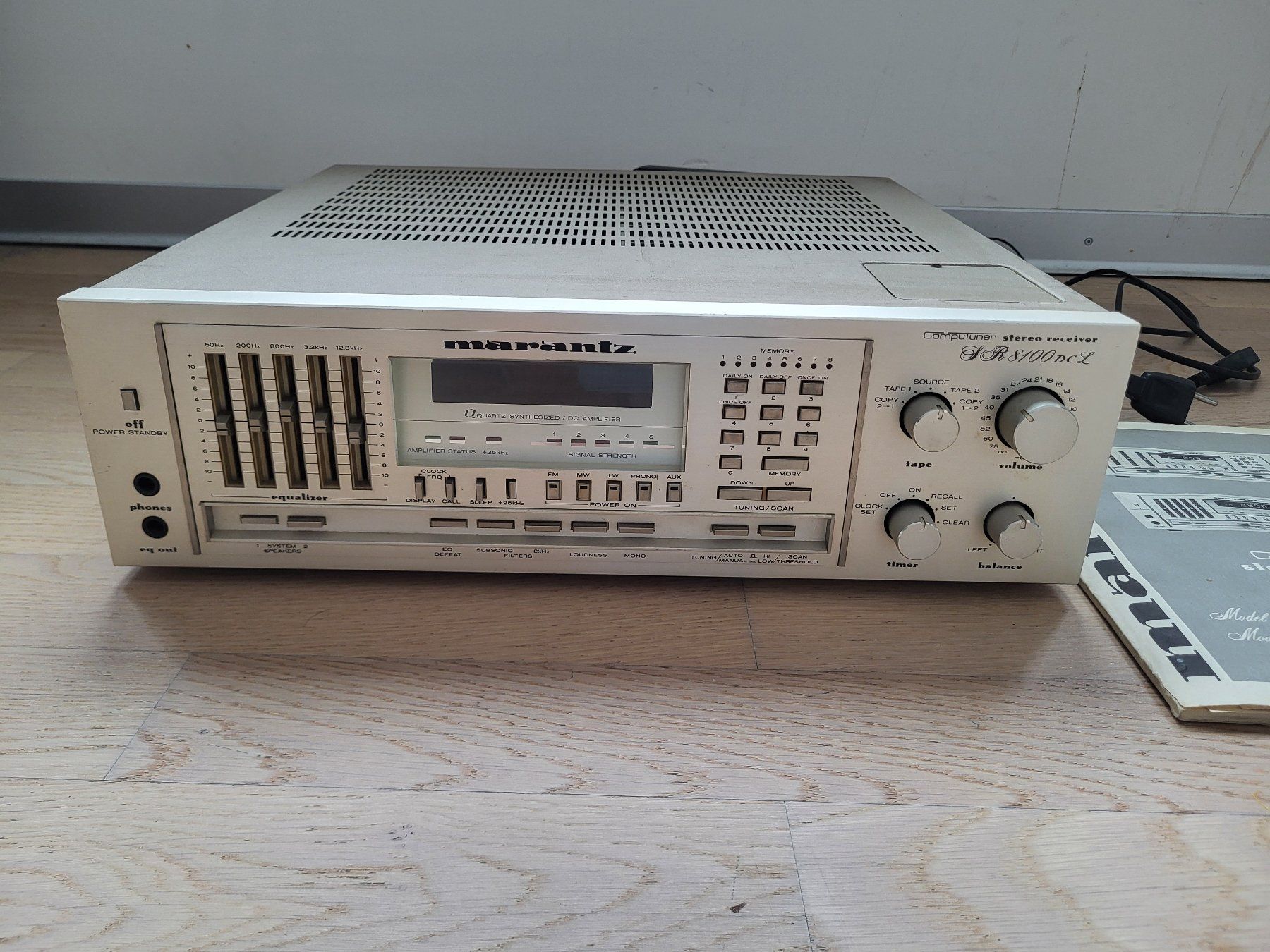 Marantz Receiver: 1982er marantz Stereo-Receiver SR8100 DCL, & (Boxen-)Kabel – Gebraucht aus Zürich von jenxx