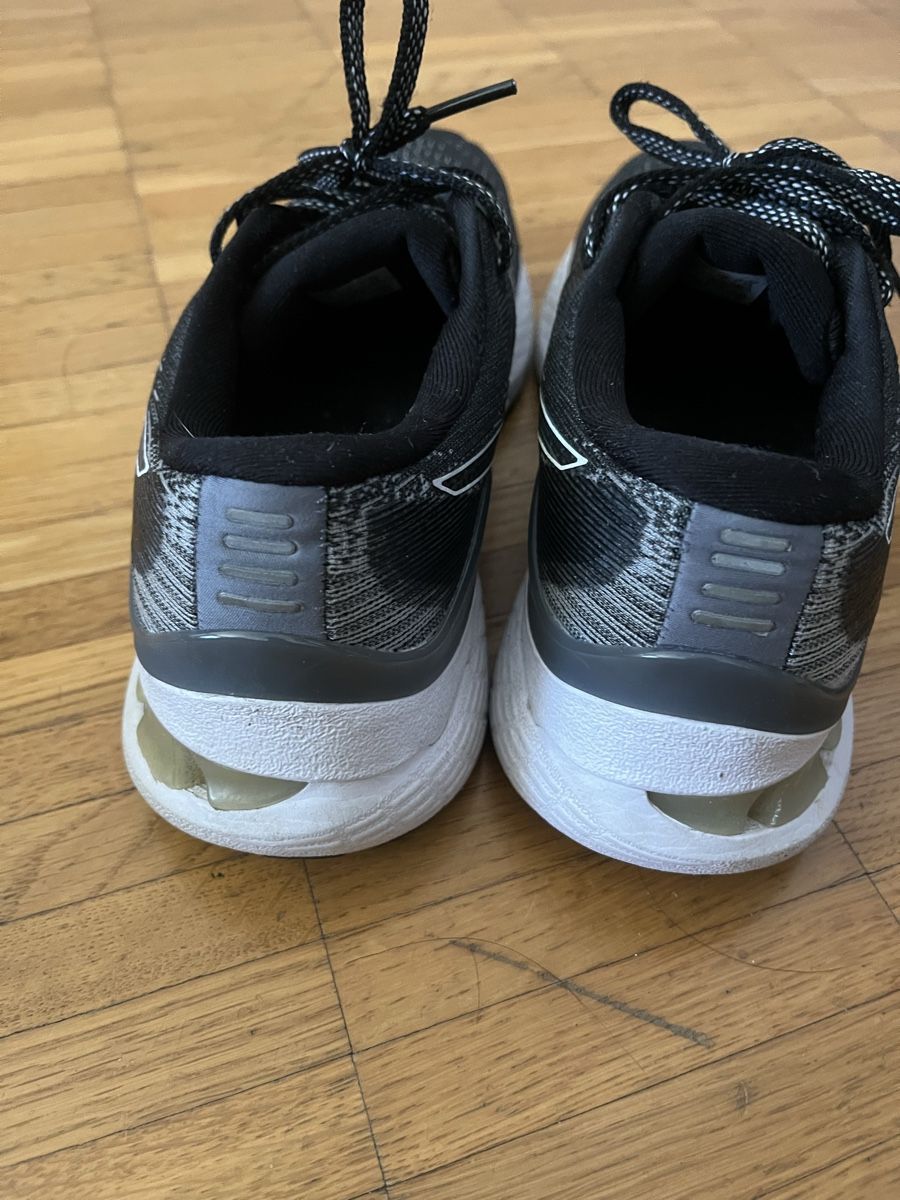 Asics Damenschuhe: Basket – Gebraucht aus Versoix von ste_9jdv 1