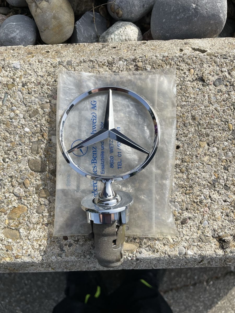 Mercedes-Benz Tutti i ricambio: Mercedes- Benz Hauben Stern Original – Usato da Nürensdorf venduto da GR5050