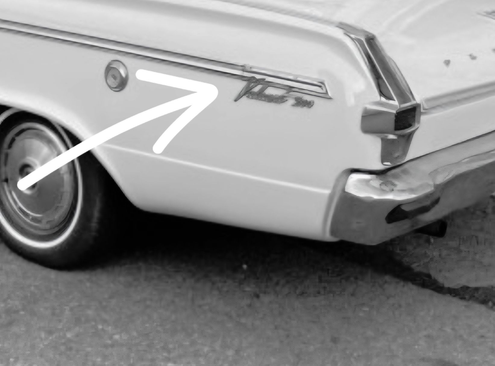 Plymouth Tutti pezzi di ricambio auto: Plymouth Valiant 200 Embleme – Usato da Triesen venduto da BLACKSHEEP75 4