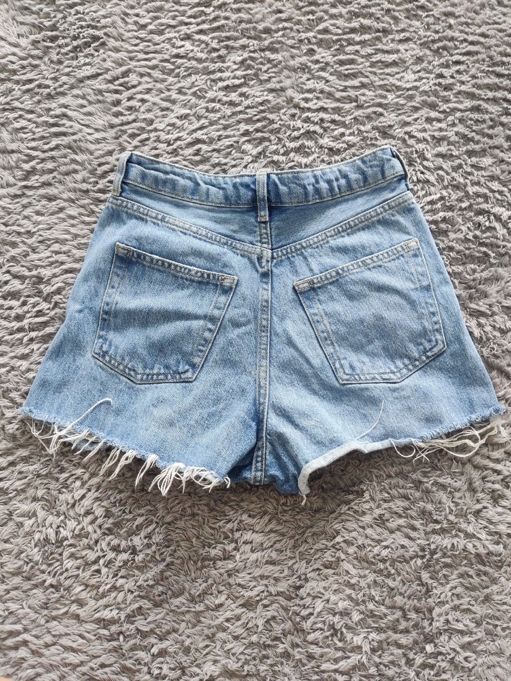 Topshop Jeans: Hotpants Mom Jeans Topshop – Usato da Pieterlen venduto da Saemelili 2