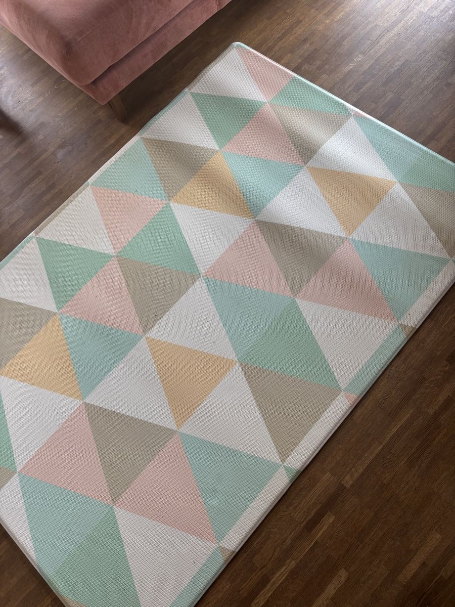 Spielmatte: Play Mat - Baby Giraffe – Gebraucht aus Bern von vamasozh 1