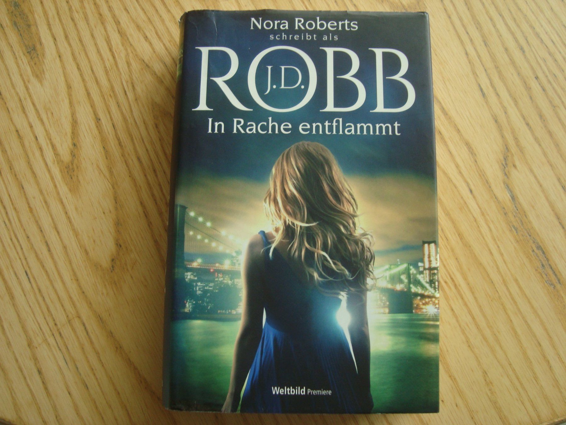 Libri: J.D. ROBB (3 Bücher) – Usato da Aesch LU venduto da wysshan 3